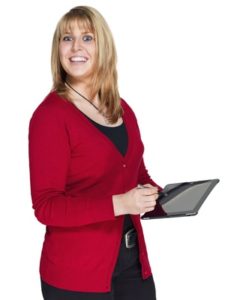 junge Frau (22 Jahre) mit iPad / Tablet PC